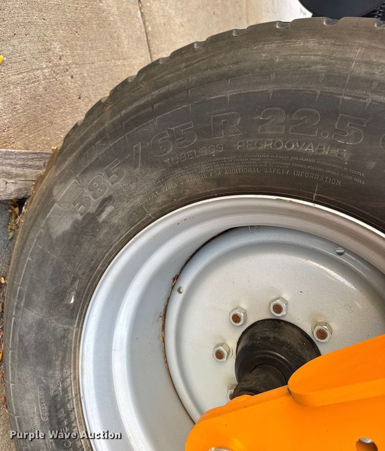 image for item ER2439 2024 Farmada Elxir 64-5-1630 NH3 applicator