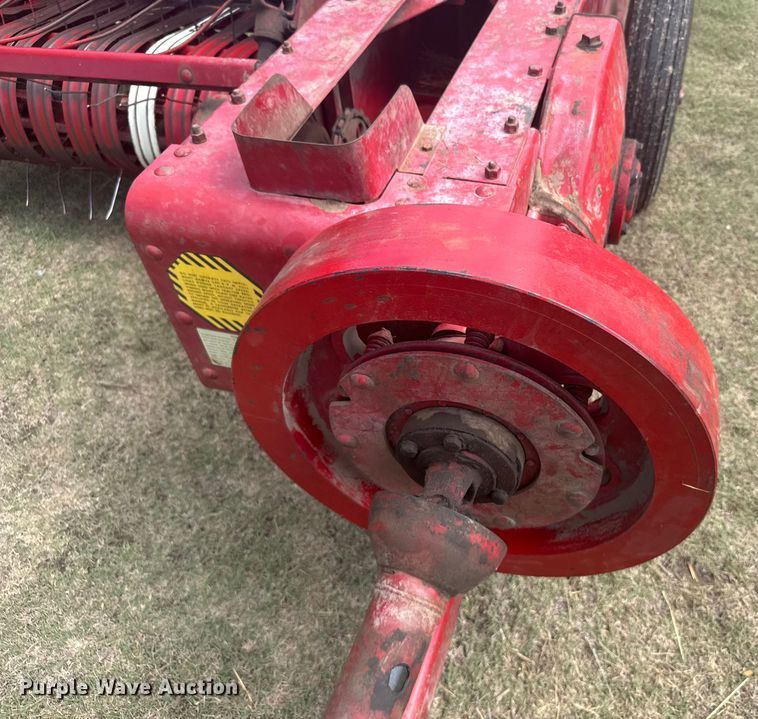 image for item ER2447 International 46 small square baler