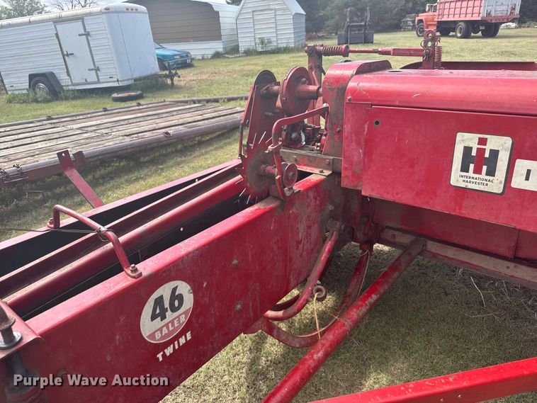 image for item ER2447 International 46 small square baler