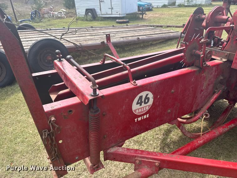 image for item ER2447 International 46 small square baler