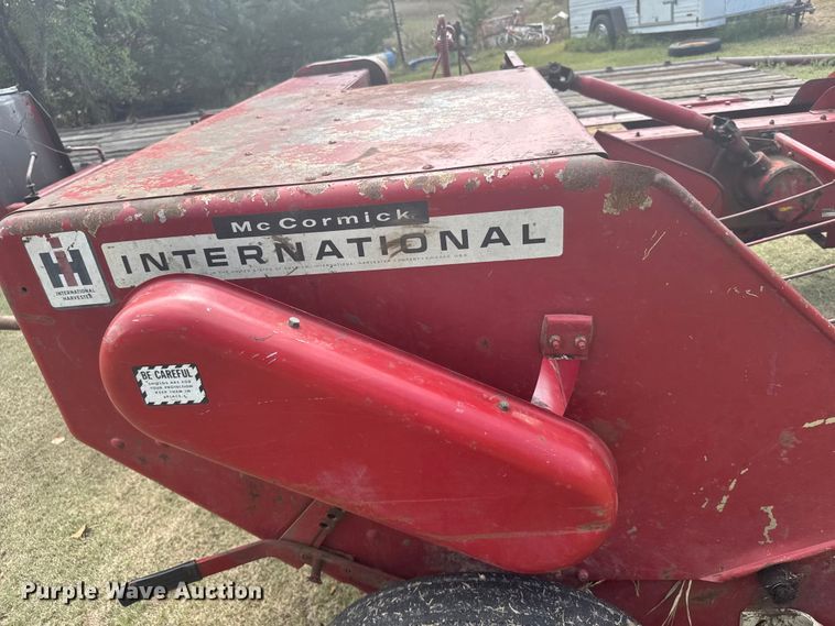 image for item ER2447 International 46 small square baler