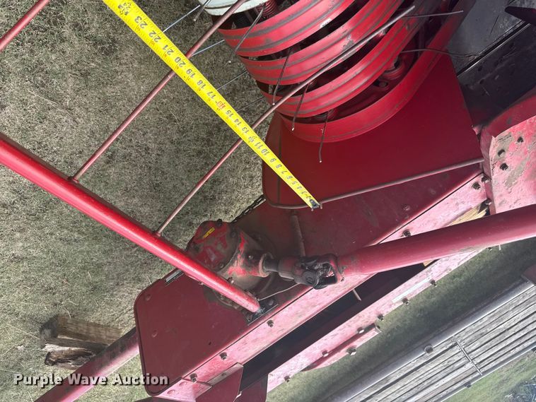 image for item ER2447 International 46 small square baler