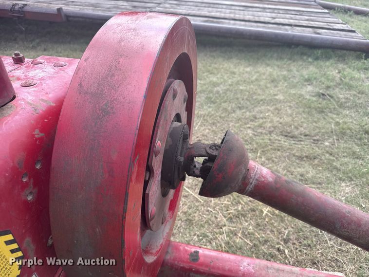 image for item ER2447 International 46 small square baler