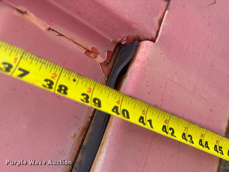 image for item ER2449 1974 Ford F700 grain truck