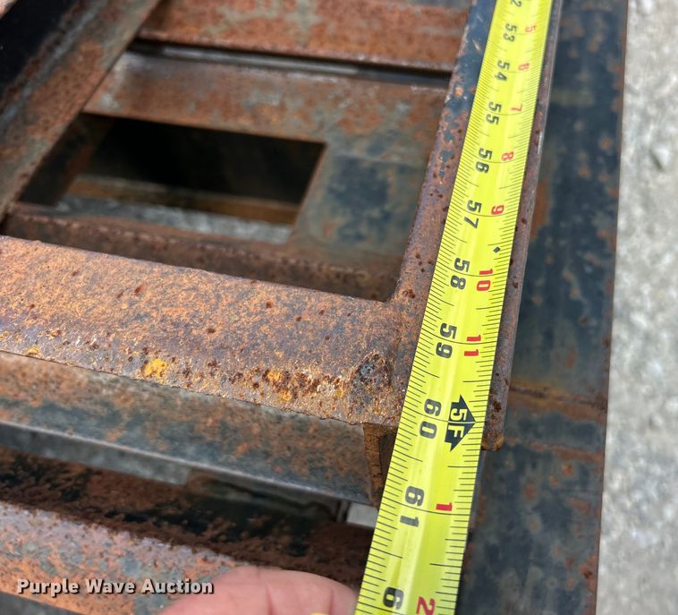 image for item ET3095 2013 Interstate 20DTA equipment trailer