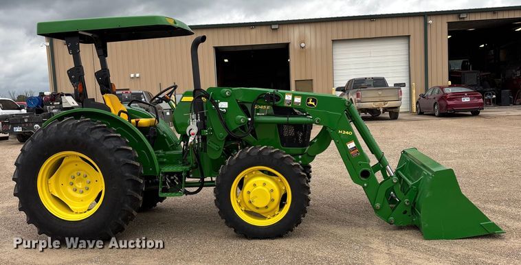 image for item ET4541 2015 John Deere 5045E MFWD tractor