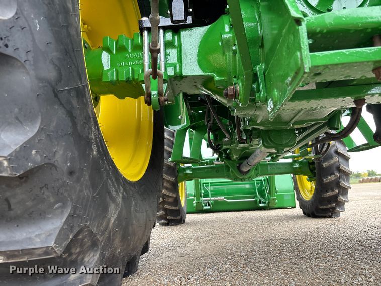 image for item ET4541 2015 John Deere 5045E MFWD tractor