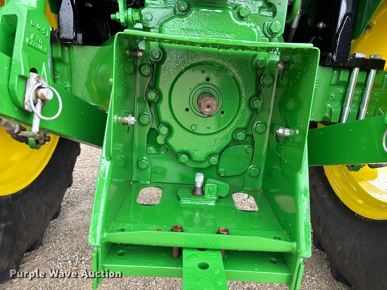 image for item ET4541 2015 John Deere 5045E MFWD tractor