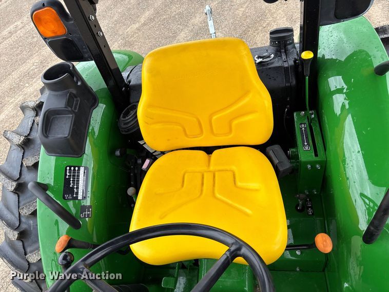 image for item ET4541 2015 John Deere 5045E MFWD tractor