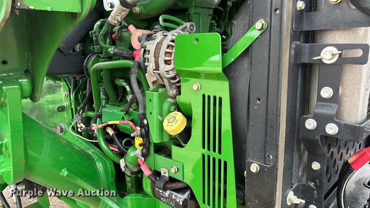 image for item ET4541 2015 John Deere 5045E MFWD tractor