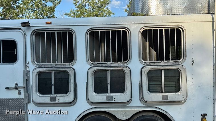 image for item ET4553 2000 Sooner Trailer horse trailer