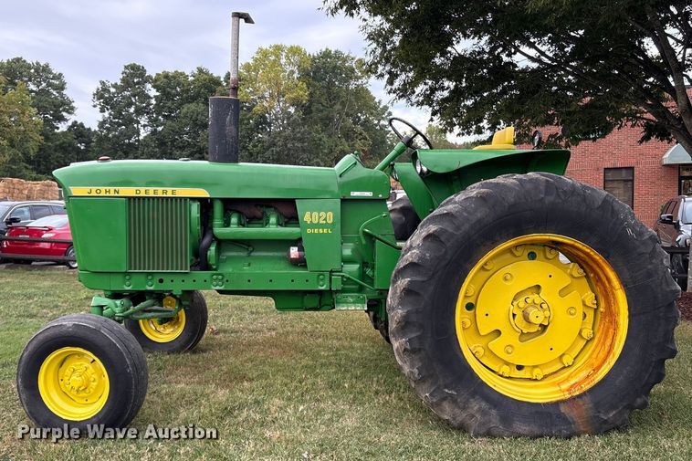 image for item ET8544 1969 John Deere 4020 Diesel tractor