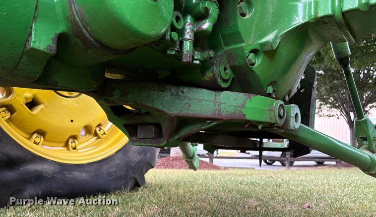 image for item ET8544 1969 John Deere 4020 Diesel tractor