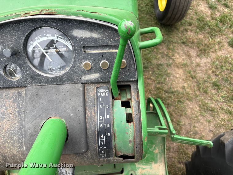 image for item ET8544 1969 John Deere 4020 Diesel tractor