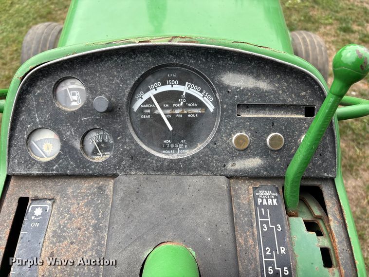 image for item ET8544 1969 John Deere 4020 Diesel tractor