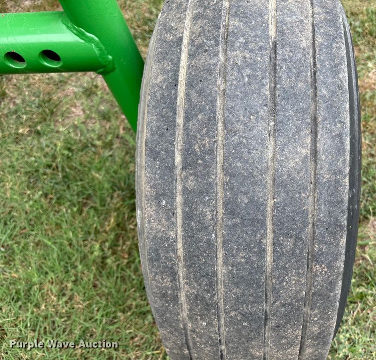 image for item ET8544 1969 John Deere 4020 Diesel tractor