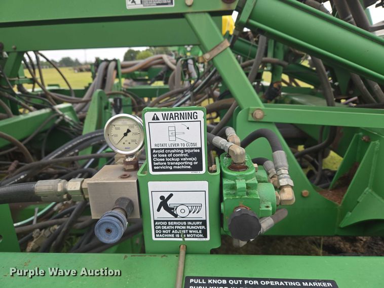 image for item EU3669 2005 John Deere 1890 air seeder