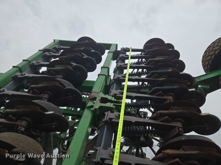 image for item EU3669 2005 John Deere 1890 air seeder