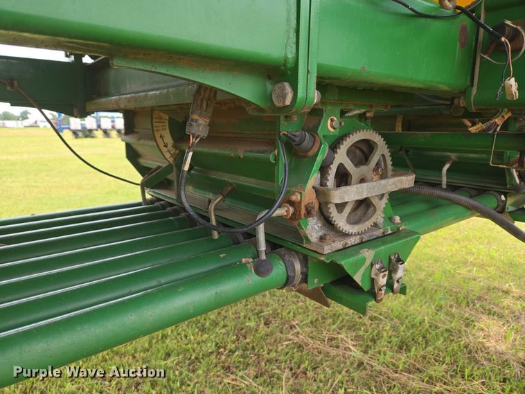 image for item EU3669 2005 John Deere 1890 air seeder