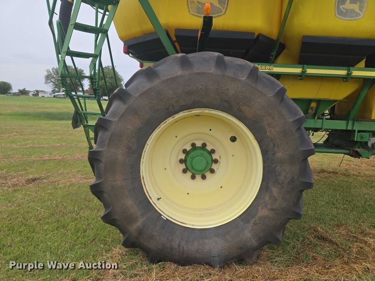 image for item EU3669 2005 John Deere 1890 air seeder