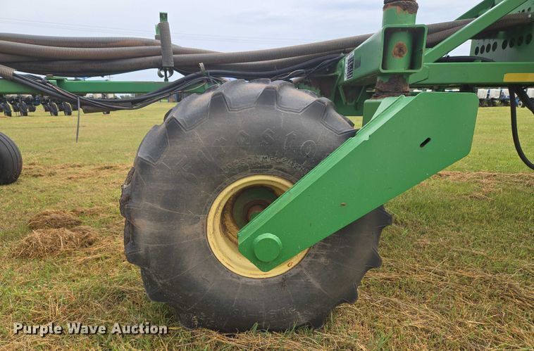 image for item EU3669 2005 John Deere 1890 air seeder
