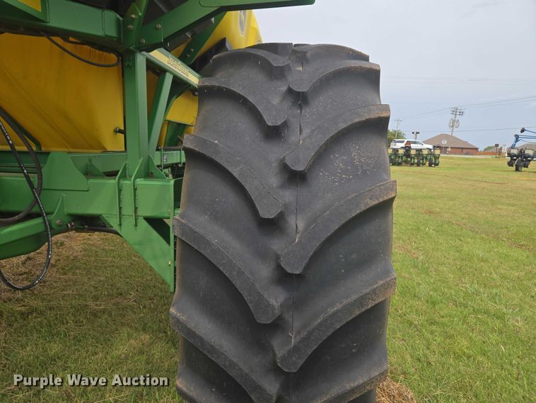 image for item EU3669 2005 John Deere 1890 air seeder