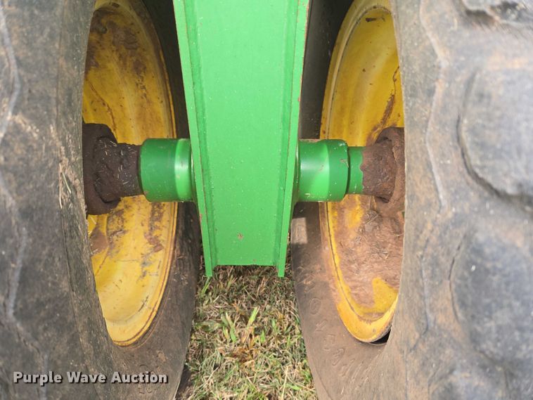 image for item EU3669 2005 John Deere 1890 air seeder