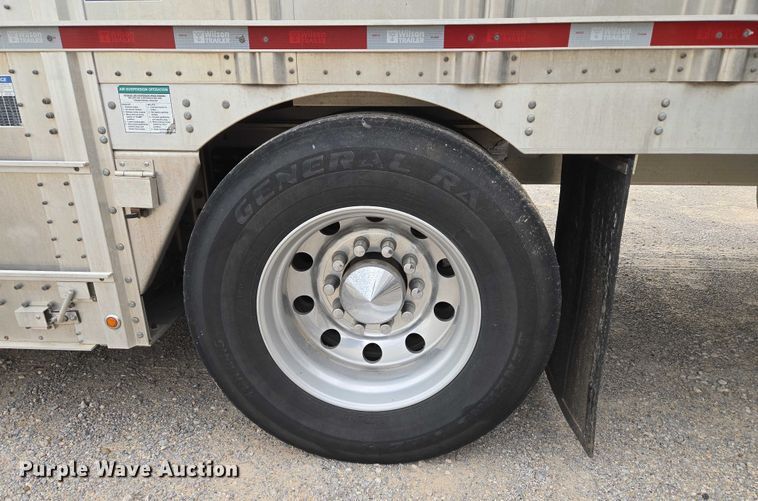 image for item EU3697 2021 Wilson PSDCL-402 livestock trailer