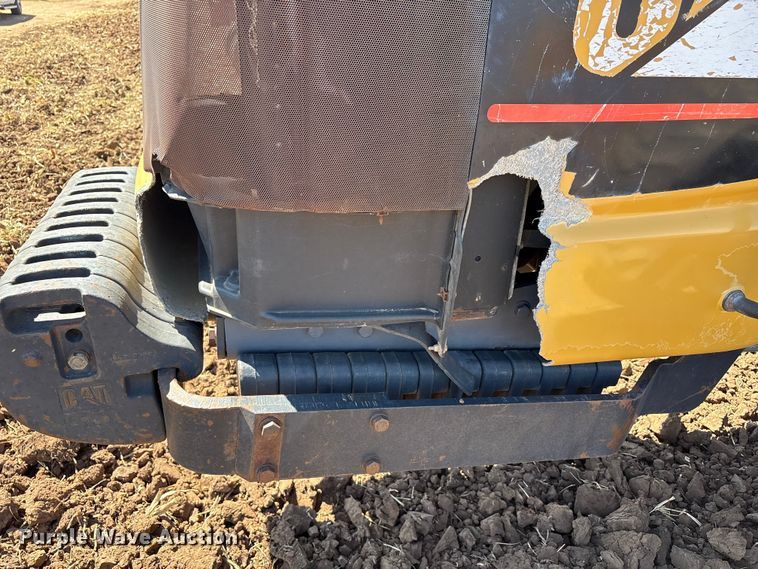 image for item EU4620 1995 Caterpillar Challenger 35 tractor