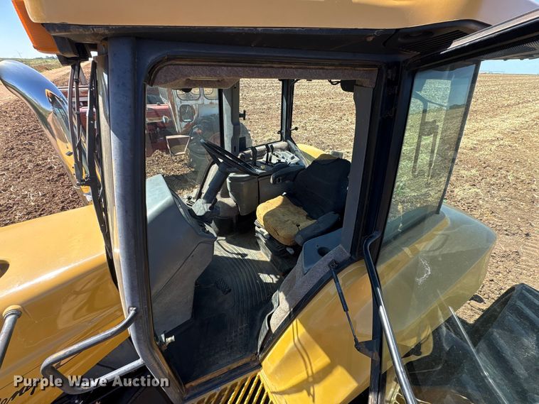 image for item EU4620 1995 Caterpillar Challenger 35 tractor