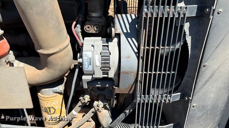 image for item EU4620 1995 Caterpillar Challenger 35 tractor