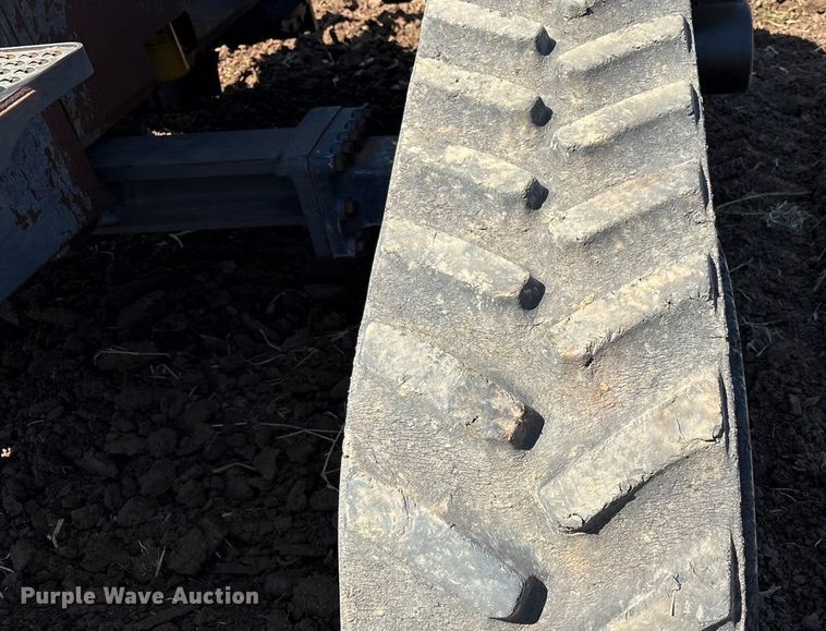 image for item EU4620 1995 Caterpillar Challenger 35 tractor