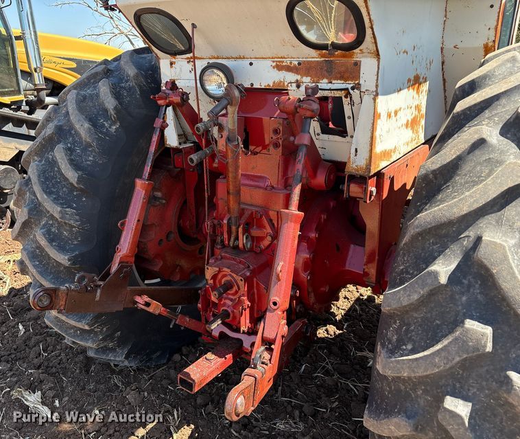 image for item EU4621 1969 International Harvester F856D tractor