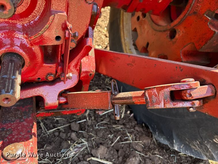 image for item EU4621 1969 International Harvester F856D tractor