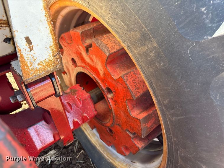 image for item EU4621 1969 International Harvester F856D tractor