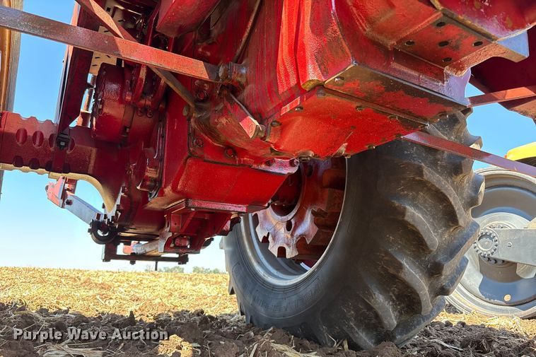 image for item EU4621 1969 International Harvester F856D tractor