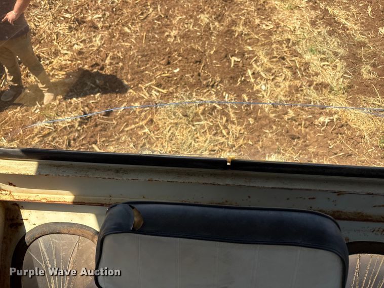 image for item EU4621 1969 International Harvester F856D tractor