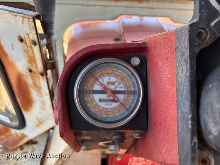 image for item EU4621 1969 International Harvester F856D tractor