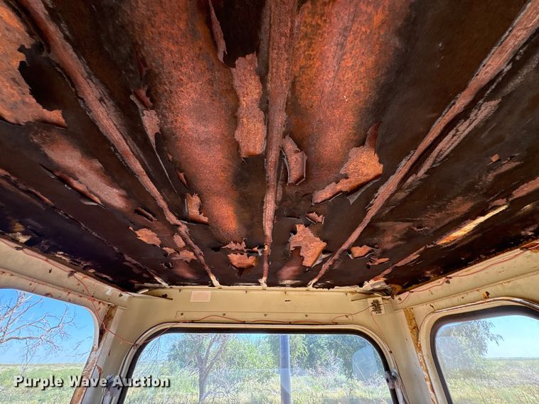 image for item EU4621 1969 International Harvester F856D tractor