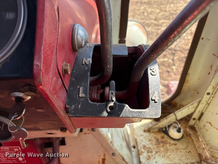 image for item EU4621 1969 International Harvester F856D tractor