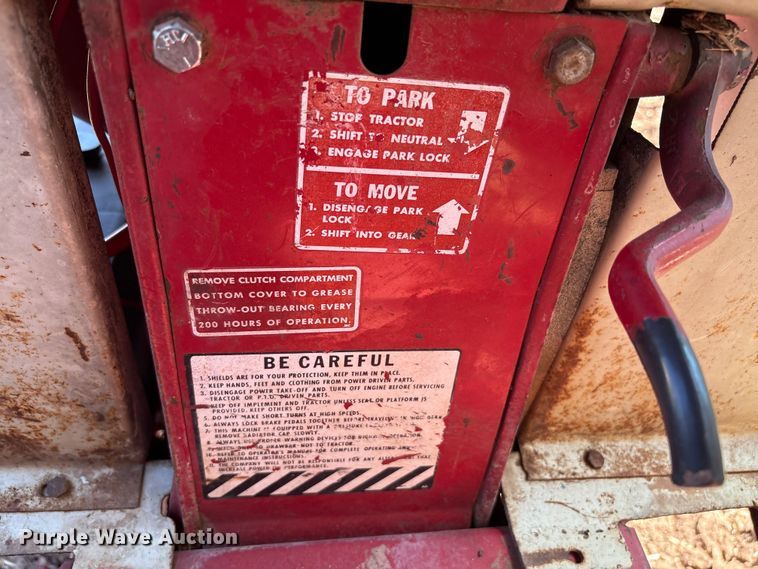 image for item EU4621 1969 International Harvester F856D tractor