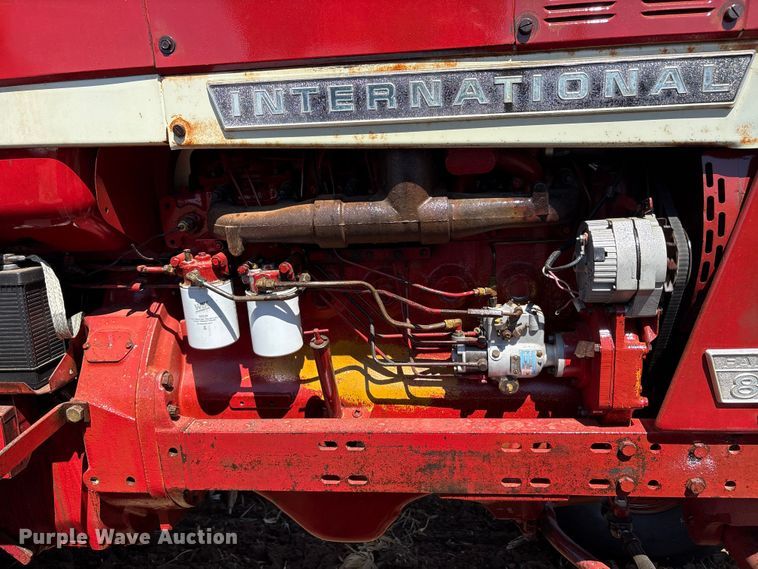 image for item EU4621 1969 International Harvester F856D tractor
