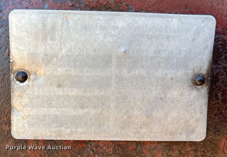 image for item EU4622 1975 International Harvester F1066 tractor