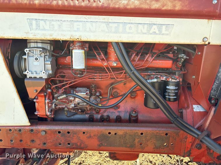 image for item EU4622 1975 International Harvester F1066 tractor