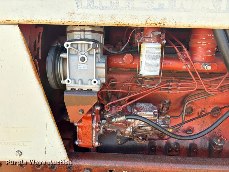 image for item EU4622 1975 International Harvester F1066 tractor