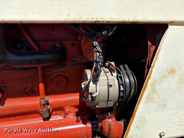 image for item EU4622 1975 International Harvester F1066 tractor