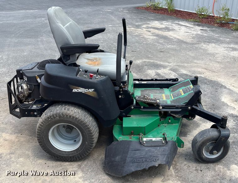 image for item EU7008 Bob-Cat CRZ 48 ZTR lawn mower