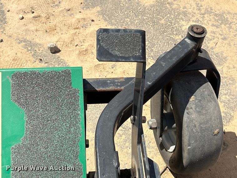 image for item EU7008 Bob-Cat CRZ 48 ZTR lawn mower