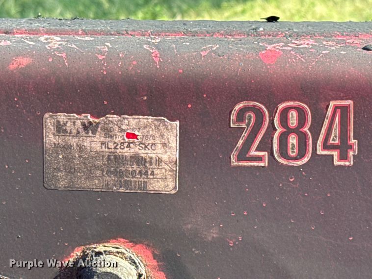 image for item GH9339 2011 Mahindra 8560 MFWD tractor