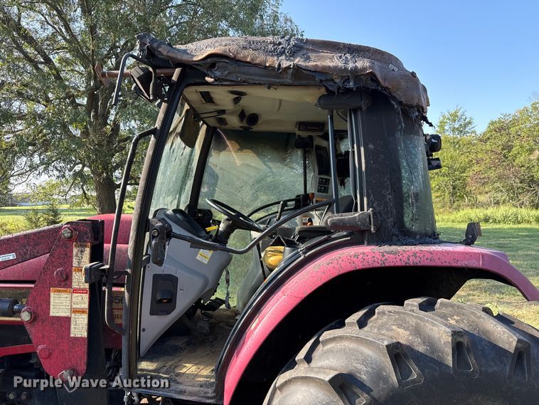 image for item GH9339 2011 Mahindra 8560 MFWD tractor